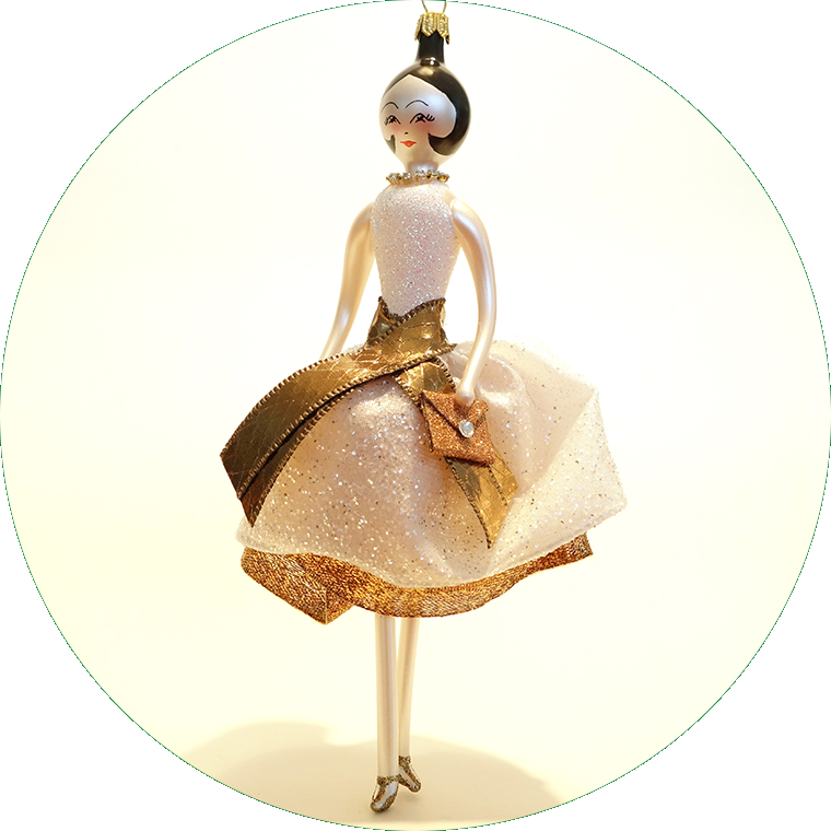 Dame mit brozefarbener Schärpe, DO7552