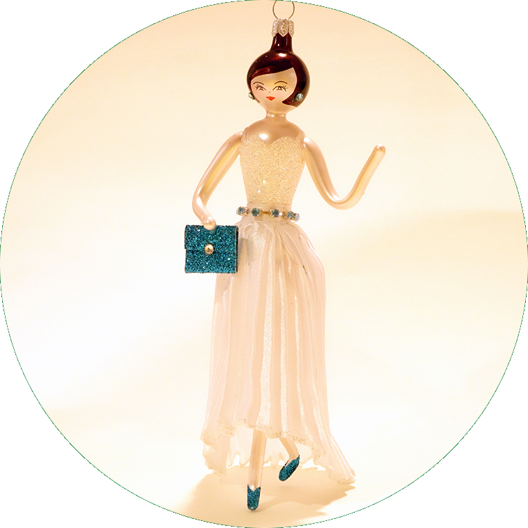 Dame in weißem Plisseerock, DO7639